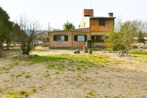 Imagen 13 de 15 de Casa En Venta De 4 Dormitorios C/ Cochera En Molinari Cosquín