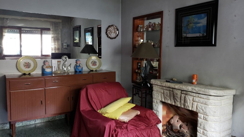 Imagen 3 de 17 de Casa 3 Ambientes. Lote 10 X 30 M