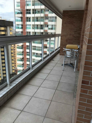 Apartamento À Venda Na Avenida Ana Costa, Gonzaga, Santos - Sp - Liv-4826