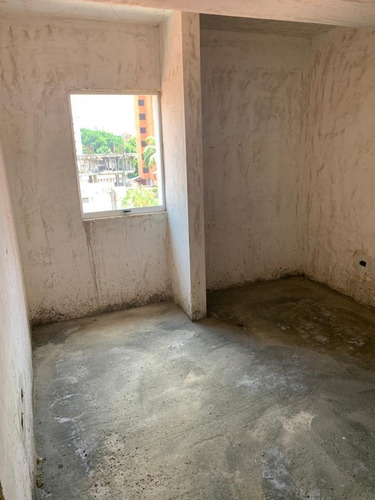 Imagen 5 de 8 de En Venta Apto. En La Mejor Zona De Maracay 04243791918