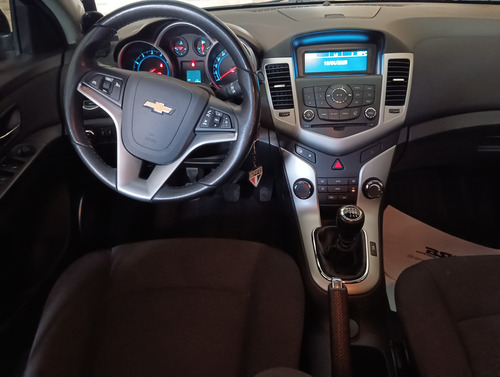 Chevrolet Cruze Sedan 1.8 Lt Ecotec 6 4p