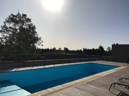 Departamento 2 Ambientes En Alquiler Anual