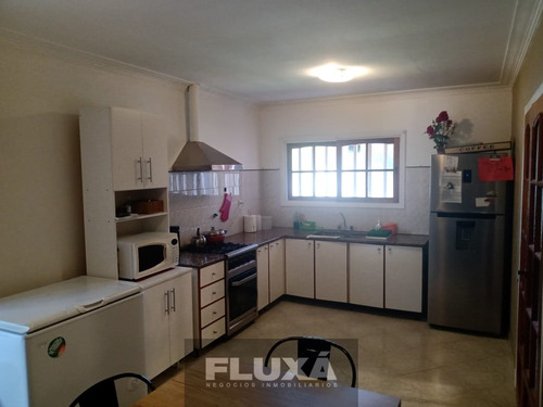 Venta Chalet 3 Ambientes Con Pileta