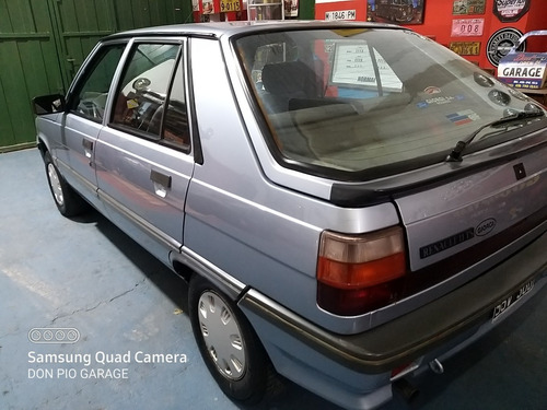 Renault 11
