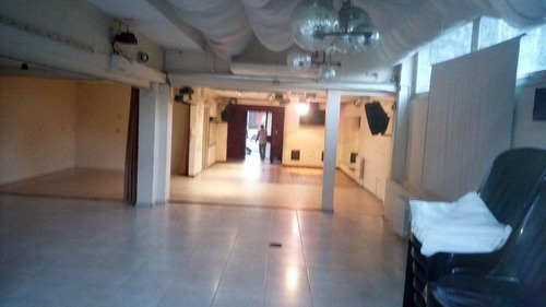 Imagen 5 de 10 de Venta Salón Uso Comercial Vivienda, Francia 2500 - Gazze