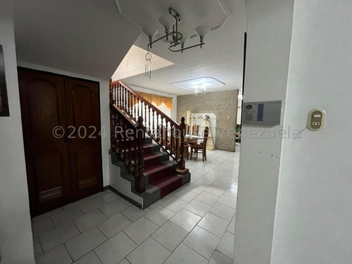 Casa En Venta Calle Cerrada Y Planta Eléctrica Urb Prebo Ii Mls #25-18081 LG