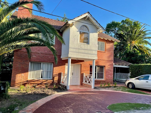 Imagen 3 de 12 de Casa En Alquiler Temporada 2022 - 2023 Pileta Y A/c Country Las Lajas Rodriguez Vacaciones Verano Chalet Se Alquila En Noviembre Diciembre 2022 Y Enero Febrero Y Marzo 2023 Alquiler Temporario