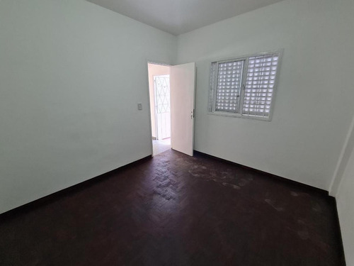 Imagen 11 de 12 de Ph 2 Ambientes C/ Entrada De Auto Y Patio - 43 M² Edificado. - San Justo