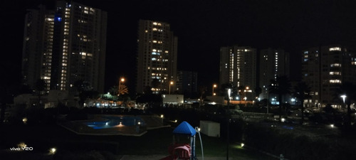 Tu Nuevo Hogar Amplio, Luminoso Y Full Amoblado Junto Al Mar