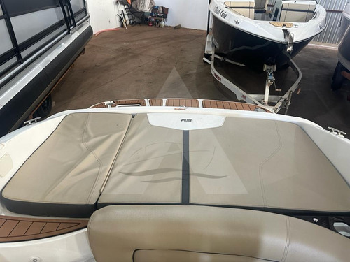 Lancha Fs 230 Sirena (2020) - Mercuriser 200hp + Carreta