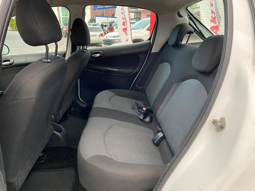 Peugeot 207 1.4 Xr Sport 8v Flex 4p Manual