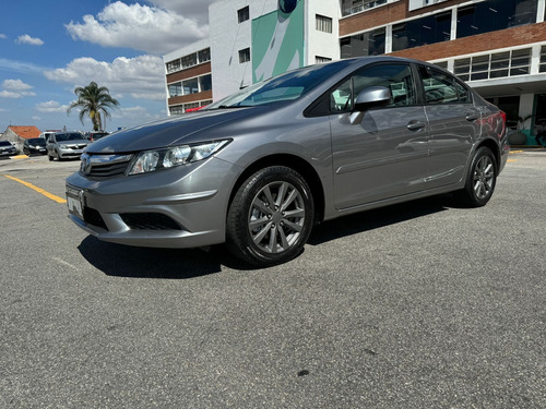 Honda Civic Sedan LXS 1.8/1.8 Flex 16V Aut. 4p