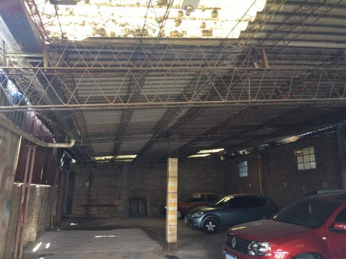 Imagen 4 de 9 de Galpon Ph En Venta - Moron Sur