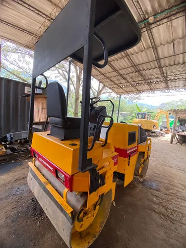 Vibrocompactador Dynapac Cc122 Modelo 2005