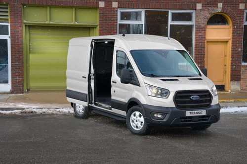 Ford Transit 2.2 Furgon Mediano 350m