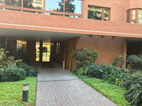 Imagen 24 de 30 de Lujoso Departamento Amoblado Las Condes