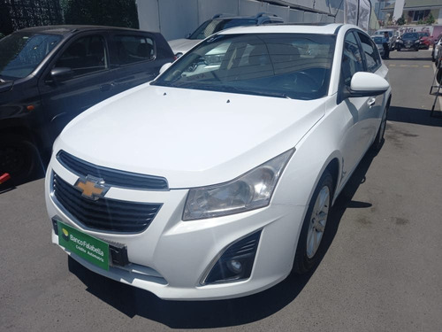 Imagen 1 de 14 de Chevrolet Cruze Ii Hb Ls 1.8 Aut 2013