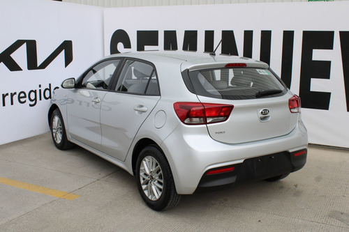 Imagen 3 de 11 de Kia Rio 2018 1.6 Hb Lx Mt