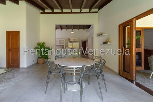 LG Vendo Hermosa Casa En La Urb. La Lagunita (2 Casas En 1 )