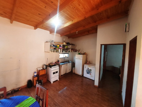 Vendo Casa En El Barrio 1 De Mayo En Cambyreta: 3 Habitaciones Y 1 Baño