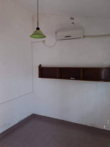 Imagen 7 de 24 de Se Vende Casa De 3 Dormitorios Con Cochera. Muy Buena Ubicacion