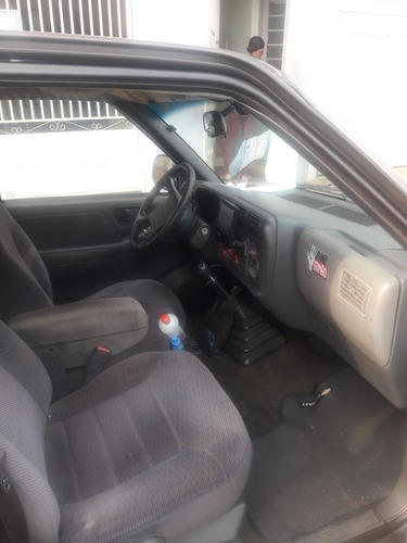 Imagem 3 de 9 de Chevrolet Blazer 2.2 .4c