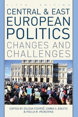 Libro Central And East European Politics : Changes And Ch...