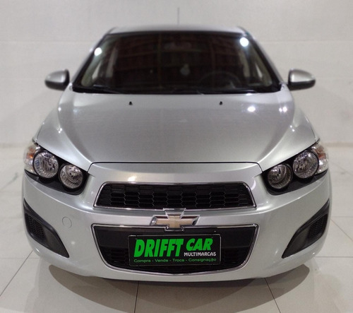 Imagem 8 de 12 de Chevrolet Sonic Hb Lt 1.6 16v 2014 Completo