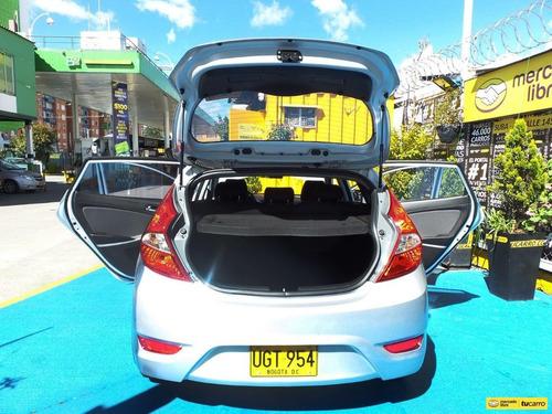 Imagen 10 de 25 de Hyundai Accent