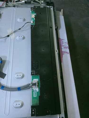 Imagen 8 de 8 de Tv Sony 40 Kdl 40 V5 100 (main Dañada)