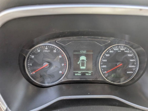 JAC JS8 Luxury
