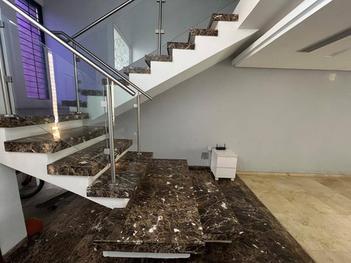 Imagen 16 de 29 de Townhouse En El Trigal, Fernando Rosell 0414-4115184 Remax