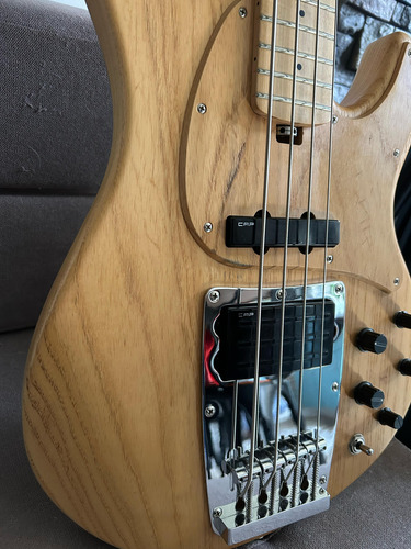 Ibanez Atk 810 Premium Bass Diestro Marrón Claro Mate 4