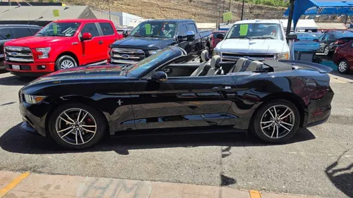 Ford Mustang 2p Coupé EcoBoost L4/2.3/T Aut