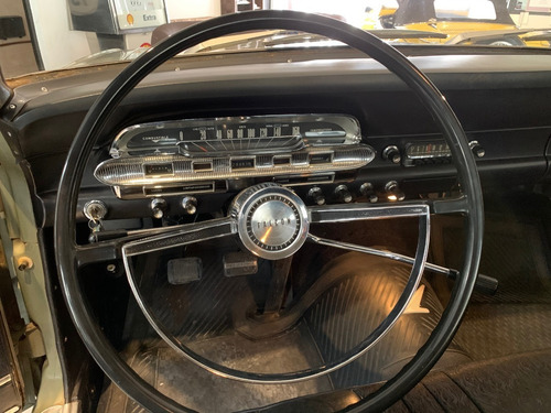 Ford Falcon De Luxe