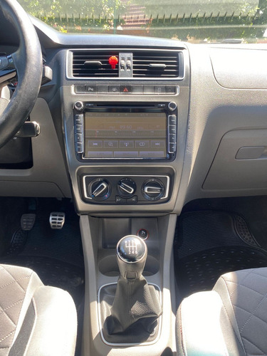 Imagen 13 de 21 de Volkswagen Fox 1.6 Highline