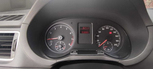 Imagem 8 de 12 de Volkswagen Fox 2014 1.0 Completo Total Flex 5p
