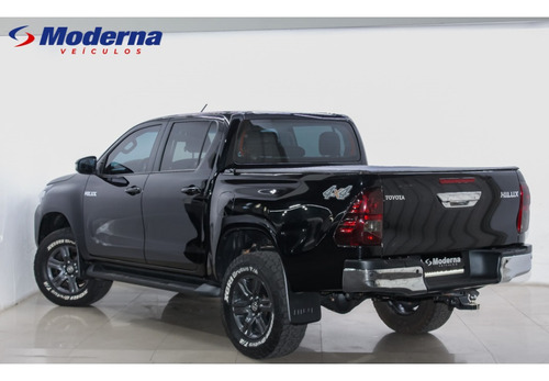 Toyota Hilux 2.8 D-4D TURBO DIESEL CD SR 4X4 AUTOMÁTICO