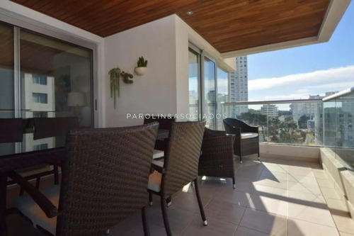 Apartamento En Venta En Icon Brava Tower, Punta Del Este.