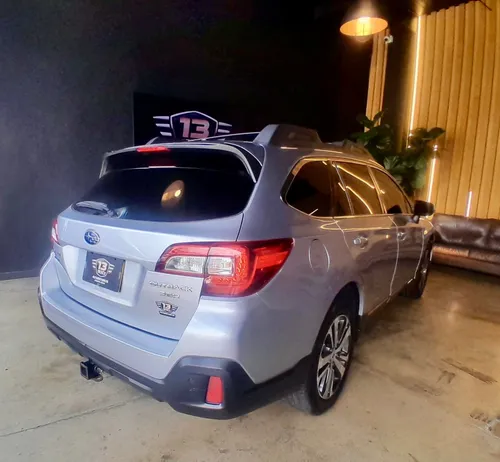 Subaru Outback 3.6r Limited