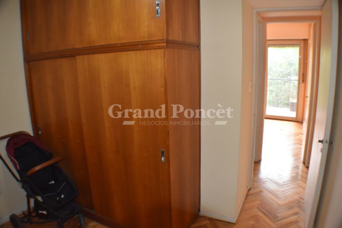 Departamento 4 Ambientes Con Balcon Y Cochera
