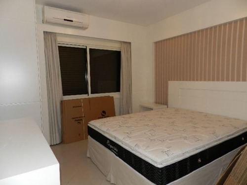 Imagem 2 de 15 de Apartamento De 3 Suítes - 3681