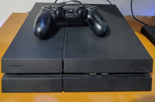 Play Station 4, En Excelentes Condiciones, Muy Cuidado. (Usado)