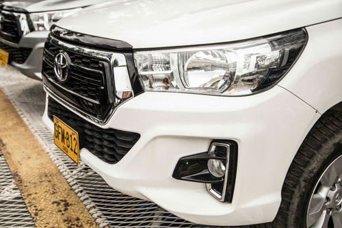 Toyota Hilux 2.4cc Mt 4x4 Diesel 2019