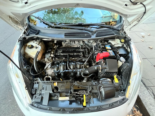 Ford Fiesta Titanium 2013 1.6l