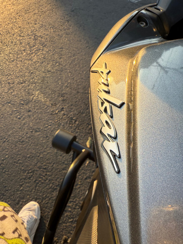 Bajaj Pulsar Rs 200