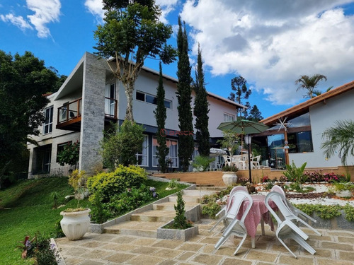 Imagem 1 de 30 de Casa De Alto Padrão Com 5 Quartos Sendo 2 Suítes No Golfe - Teresópolis/rj. - Ca01996 - 70657625