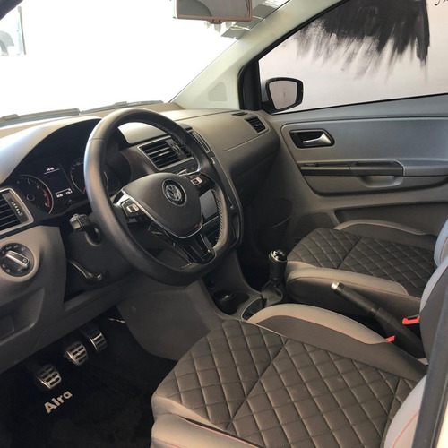 Vw Fox Highline 1.6 Msi Mt6 2015
