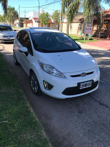 Ford Fiesta Kinetic Design 1.6 Design 120cv Titanium 2013