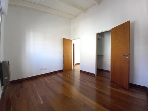 Imagen 13 de 15 de Ph Estilo Casa 4 Amb. Con Patio Y Parrilla En Saavedra, Caba